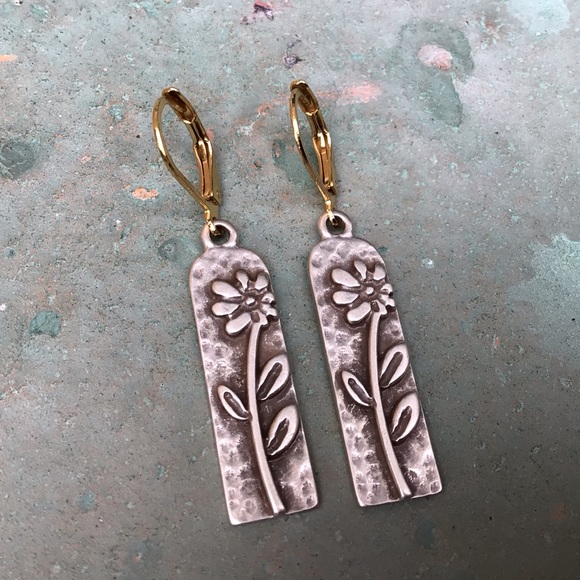 Handcrafted Sundance Charm silver earrings new - Picture 3 of 5